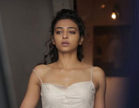 arshed movie,radhika apte,ballywood star ajay devagan,producer ajay devagan,director leena,radhika apte nude scene,balywood actress radhika apte  రాధికా న్యూడ్ లీక్ పై డైరెక్టర్ స్పందన